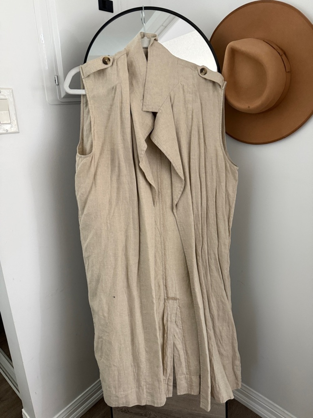 Amazon Beige Sleeveless Duster Vest